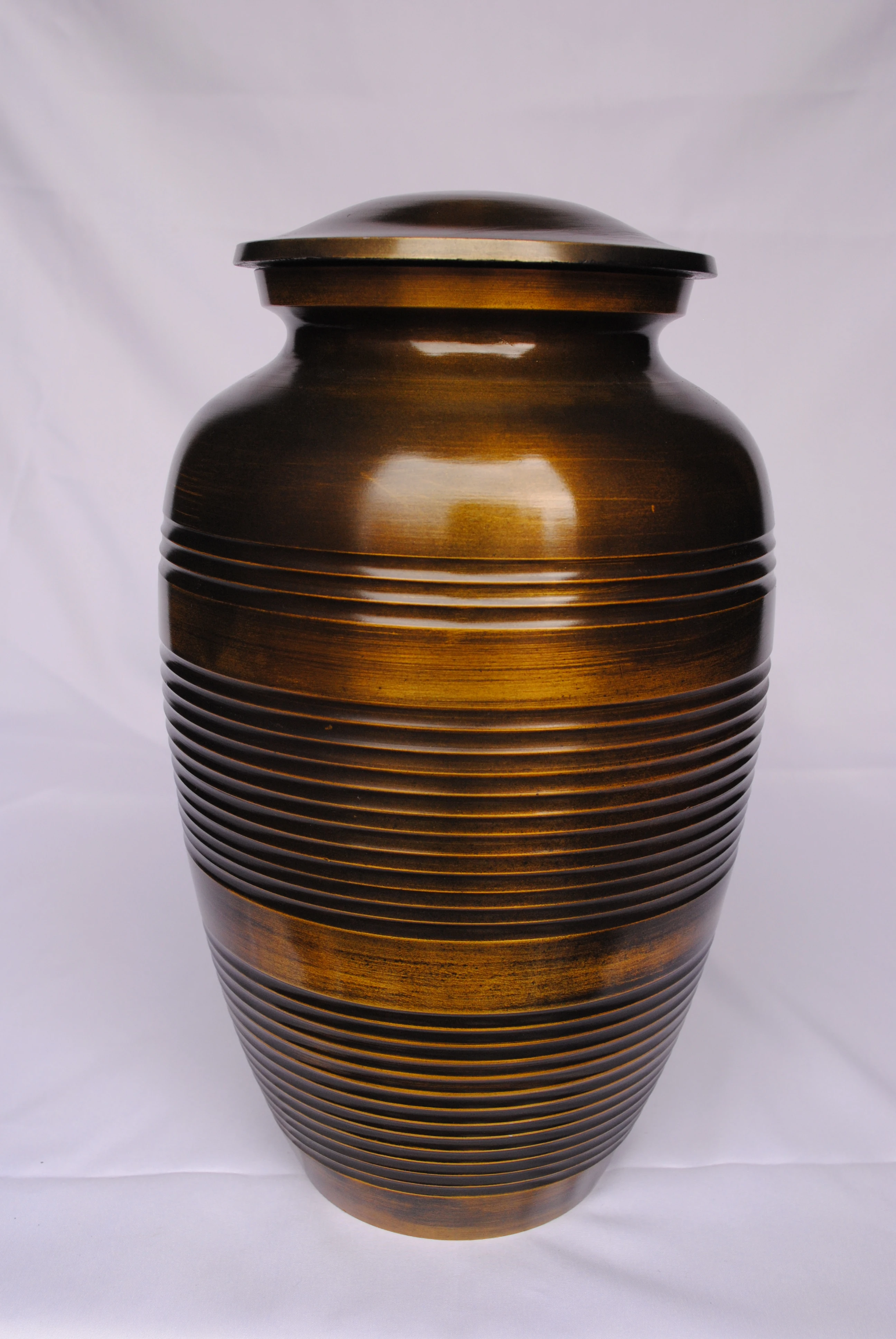 Good Manufacturer and exporter from India Cremation urn for Human Ashes wholesale Brass metal cremation urn