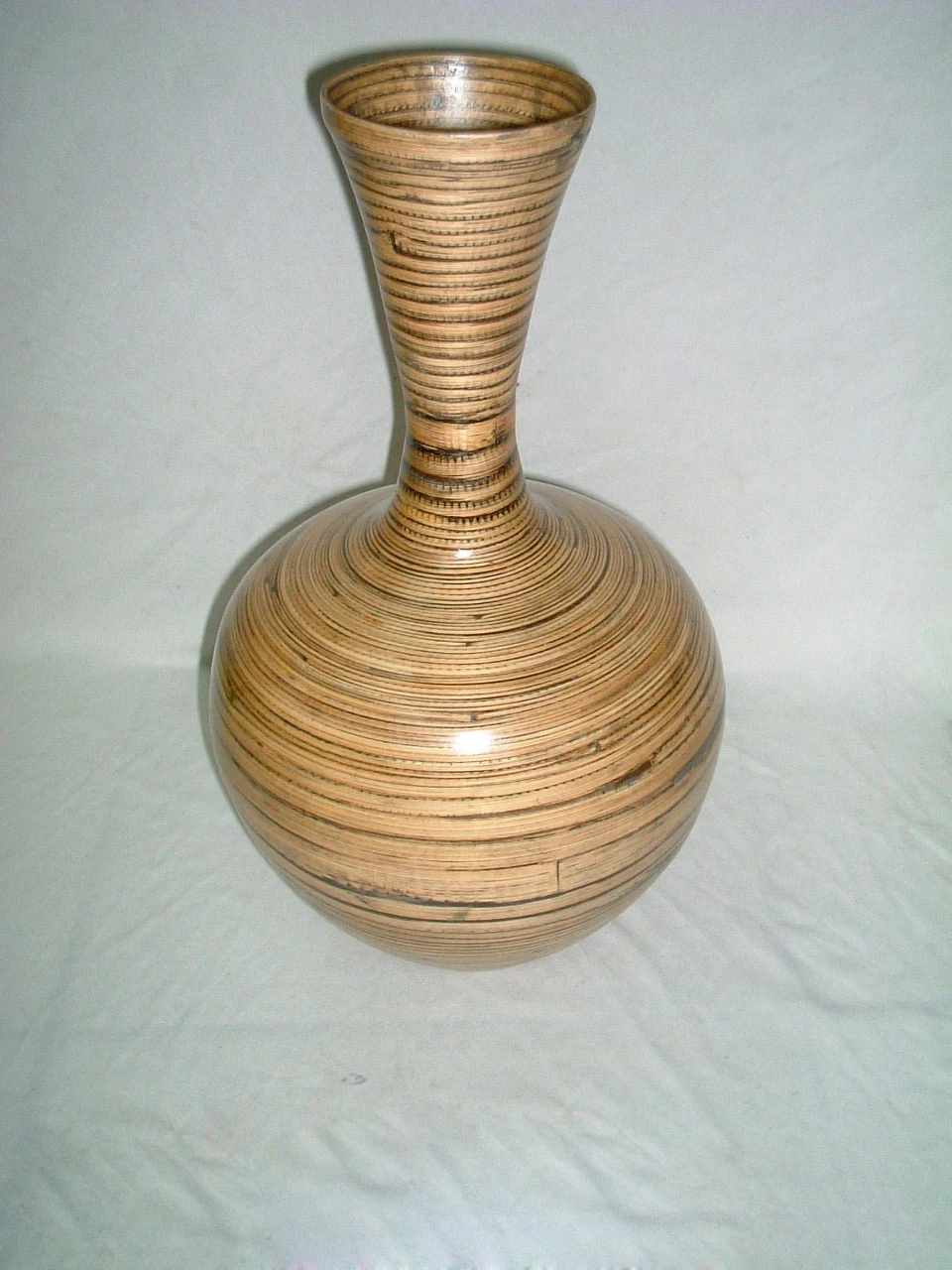  Vietnam handmade Spun-bamboo round vase suitable for home-decor houseware tableware and