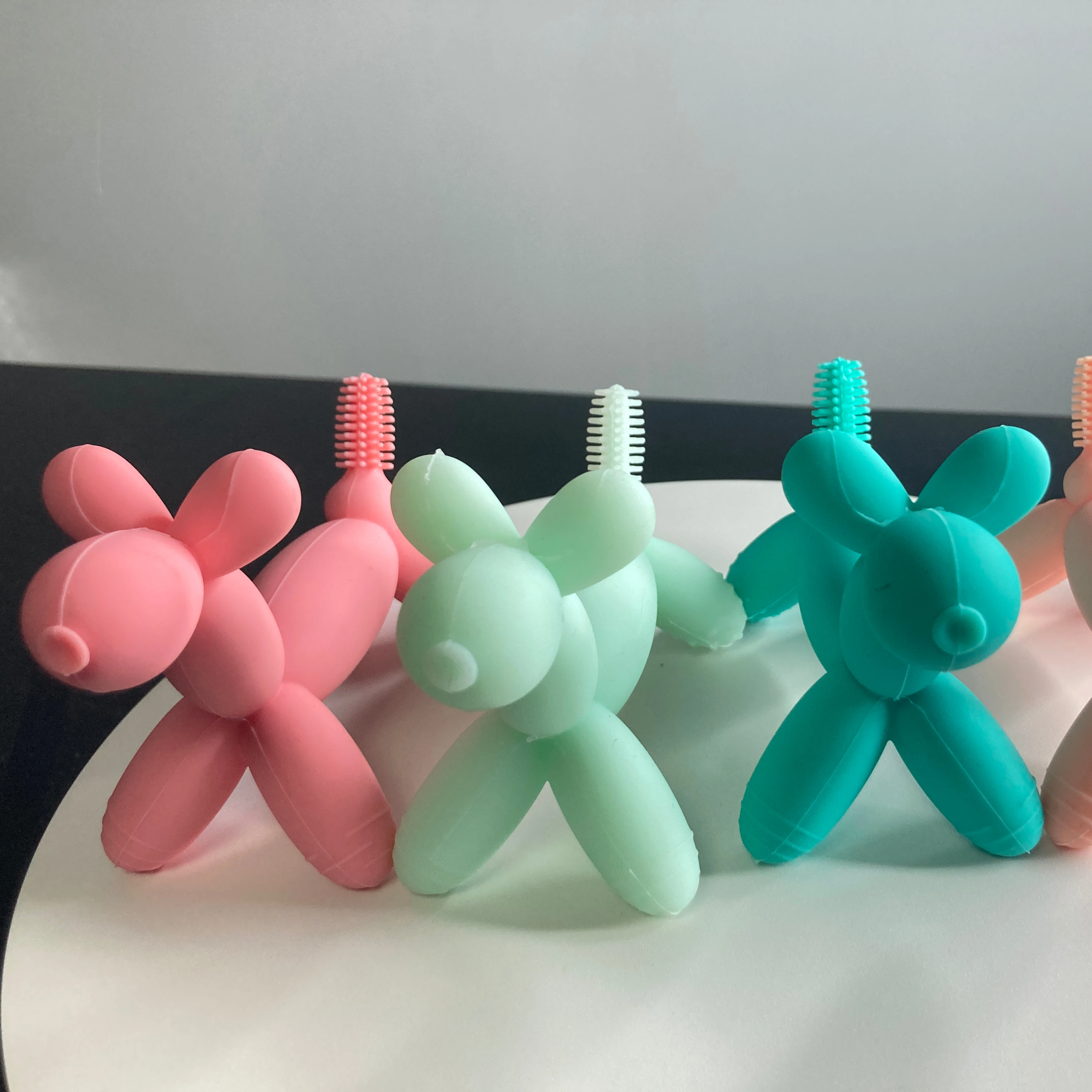 2021New High Quality Silicone Toothbrush And Environmentally Safe Baby Teether Teething Ring Kids Teether cute Children Chewing