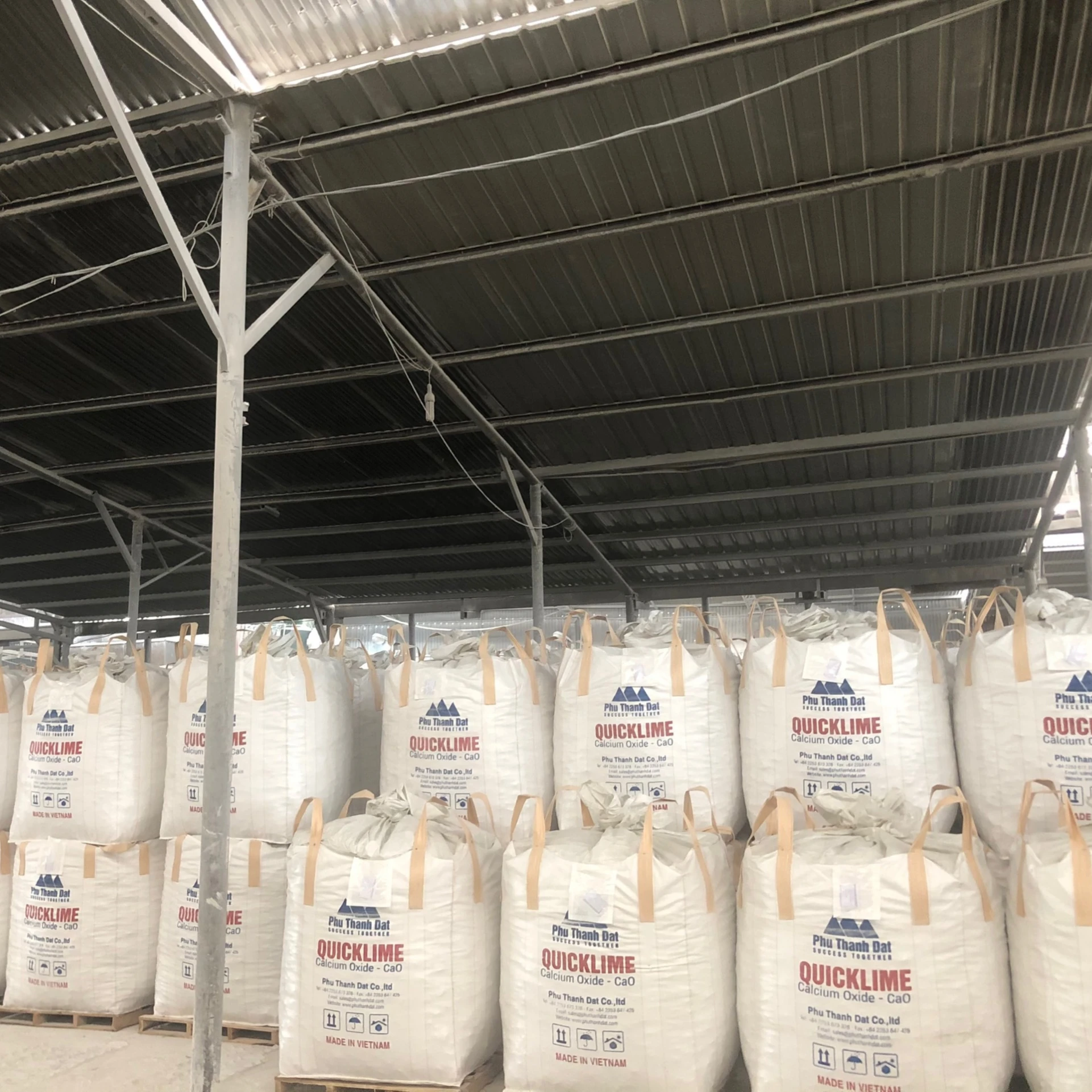 Best Price Good Quality Quick Lime size 10-60mm // Calcium Oxide CaO 90% Min // Viet Nam Supplier