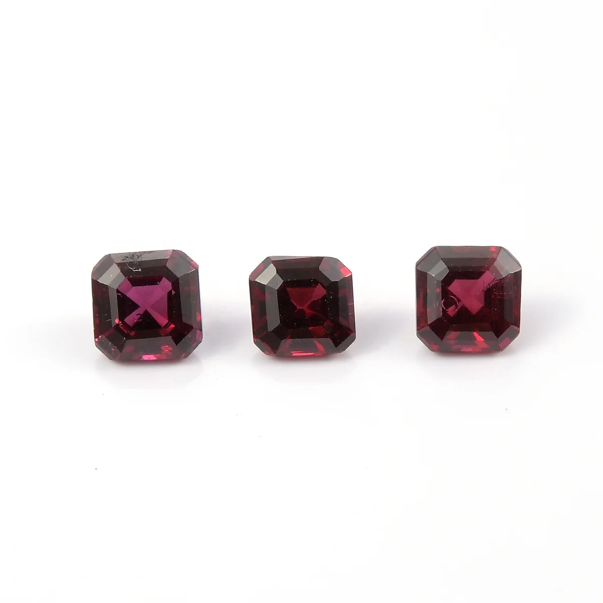 Anthill Garnet Stone 4x4mm Faceted Octagon Good Red Color Natural Garnet Loose Gemstone Wholesale Supply