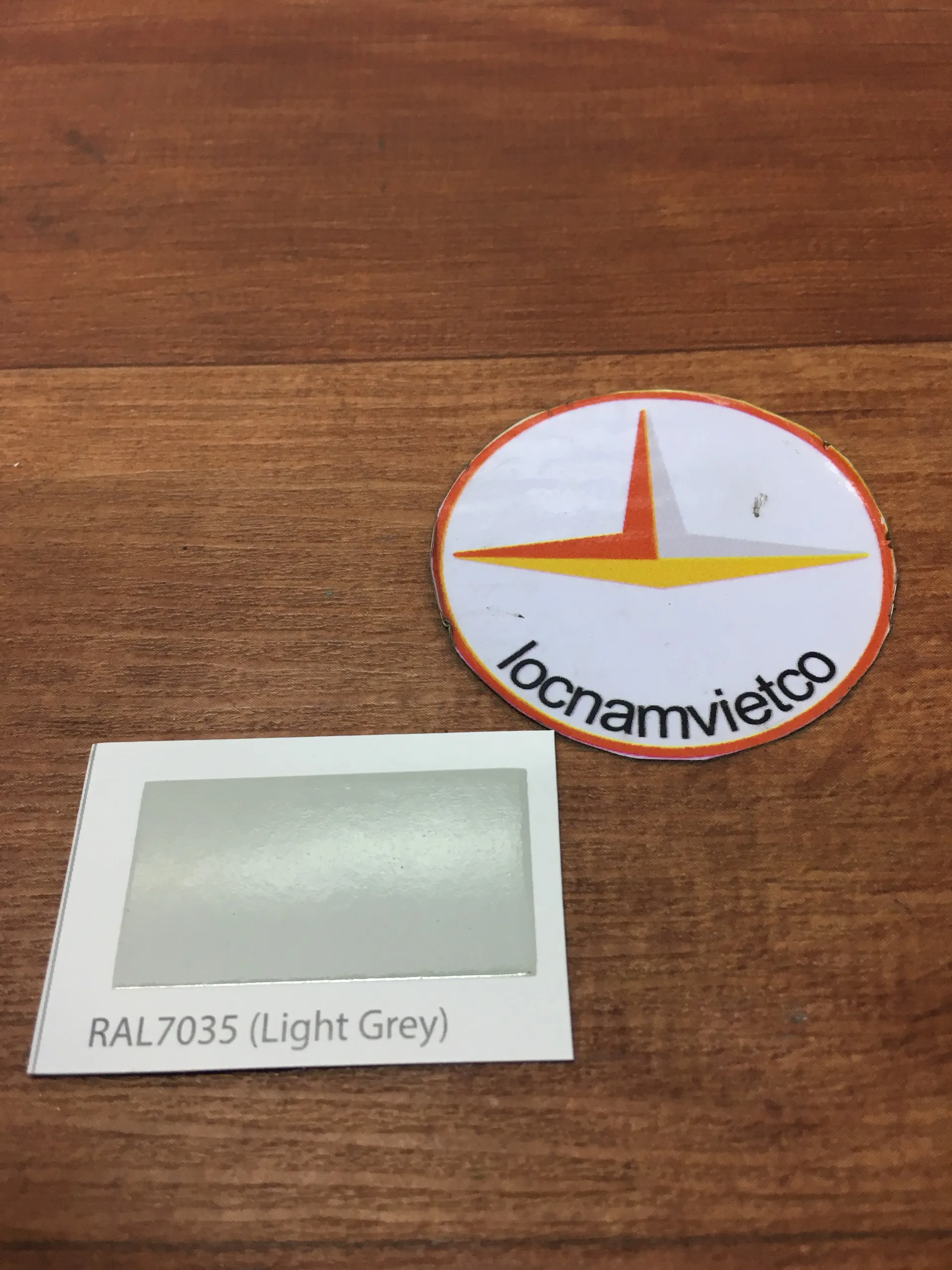 
Grey Epoxy Paint Floor Topcoat ET5660 finishing coat for use on concrete or cement mortal paint with high gloss 