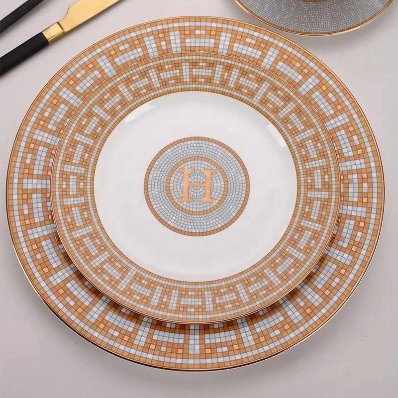 
Wholesale Decoration Plate Exquisite Restaurant Good Quality Gold Plate Flat White Round Dinner Dish Luxury Plate Sets 