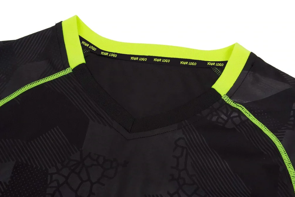 
OEM Wholesale team sports uniform Adult Kids Soccer Tracksuit Jersey Kids Football Jerseys Set Unisex Soccer Clothes Sets 