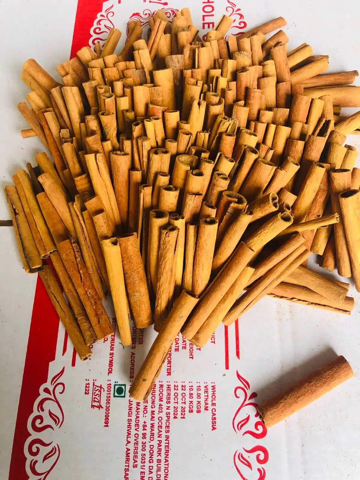 Best Selling Cinnamon Sticks High Quality 100% Natural Cassia Cinnamon Roll