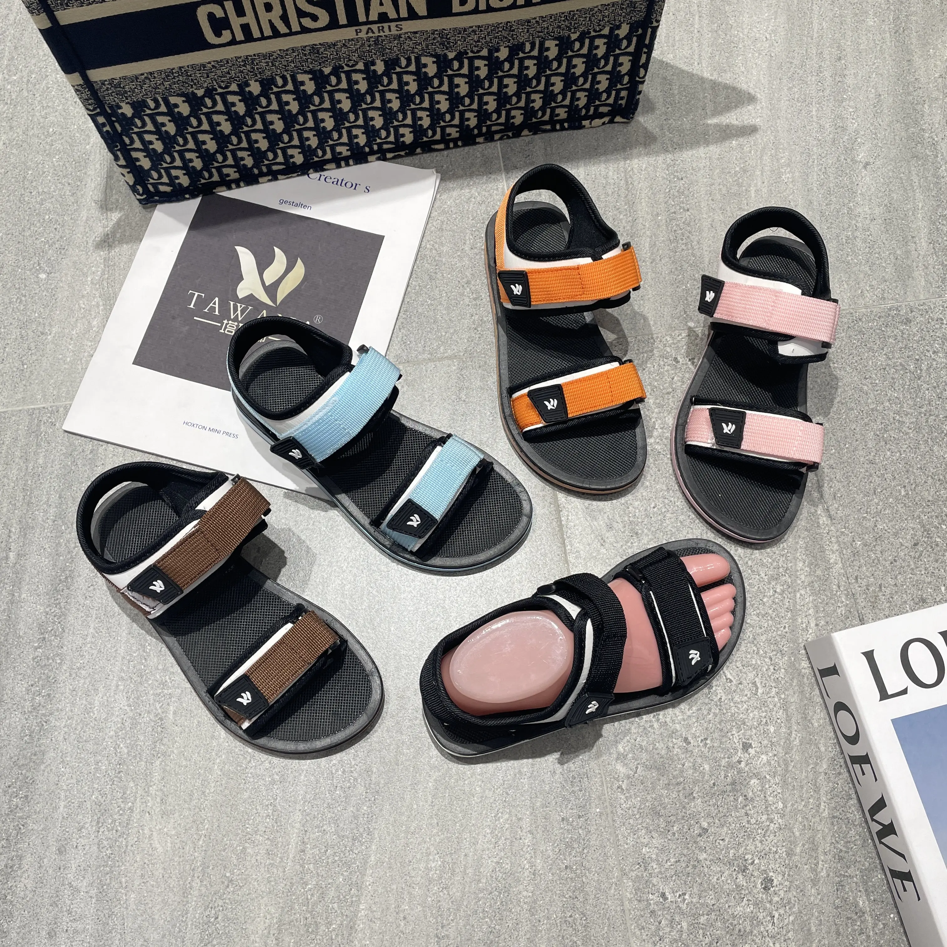 
New fashion hot sell webbing sandals for Women Flat With Open Toe Ankle Strap Plain Sandals 