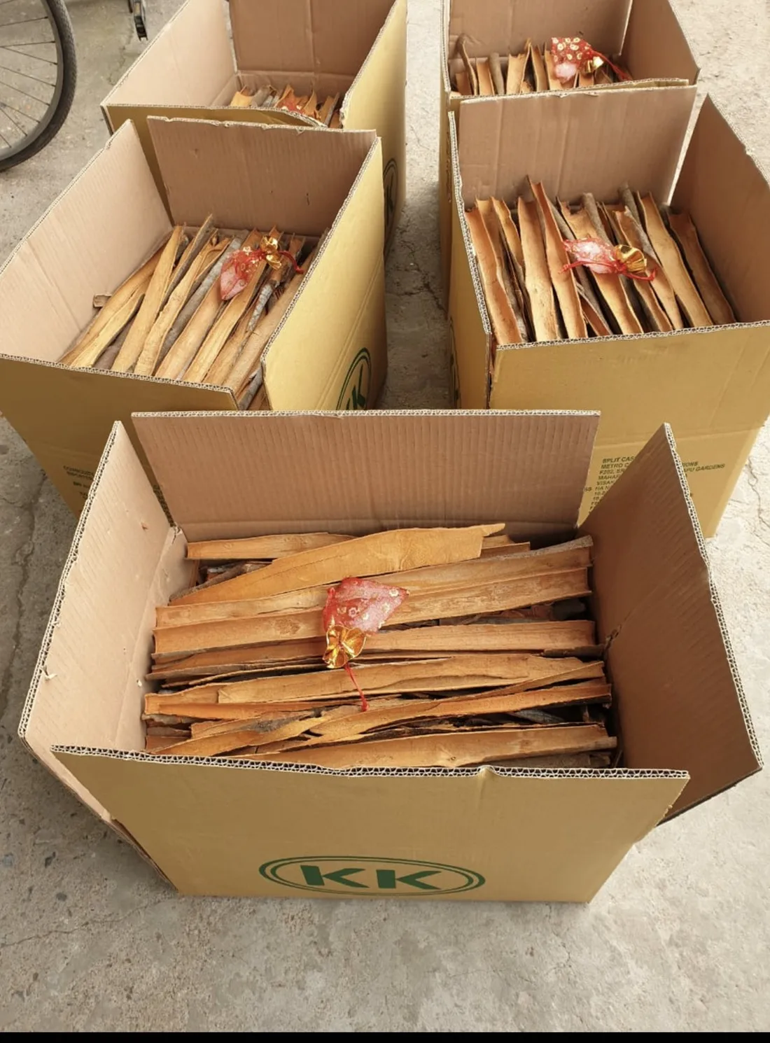 Cinnamon Top product 100% Natural Dried Cinnamon powder made in Vietnam 2022 cinnamon oil Chilli & Pepper