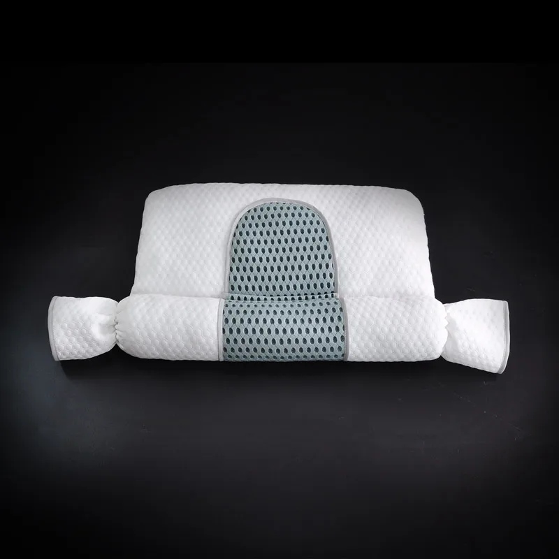 Treatment of cervical spondylosis with special hot compress massage traction candy massage neck pillow