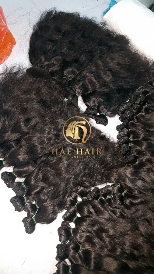 Высокое качество оптовая продажа вьющиеся накладные волосы вьетнамские человеческие необработанные натуральные из Вьетнама