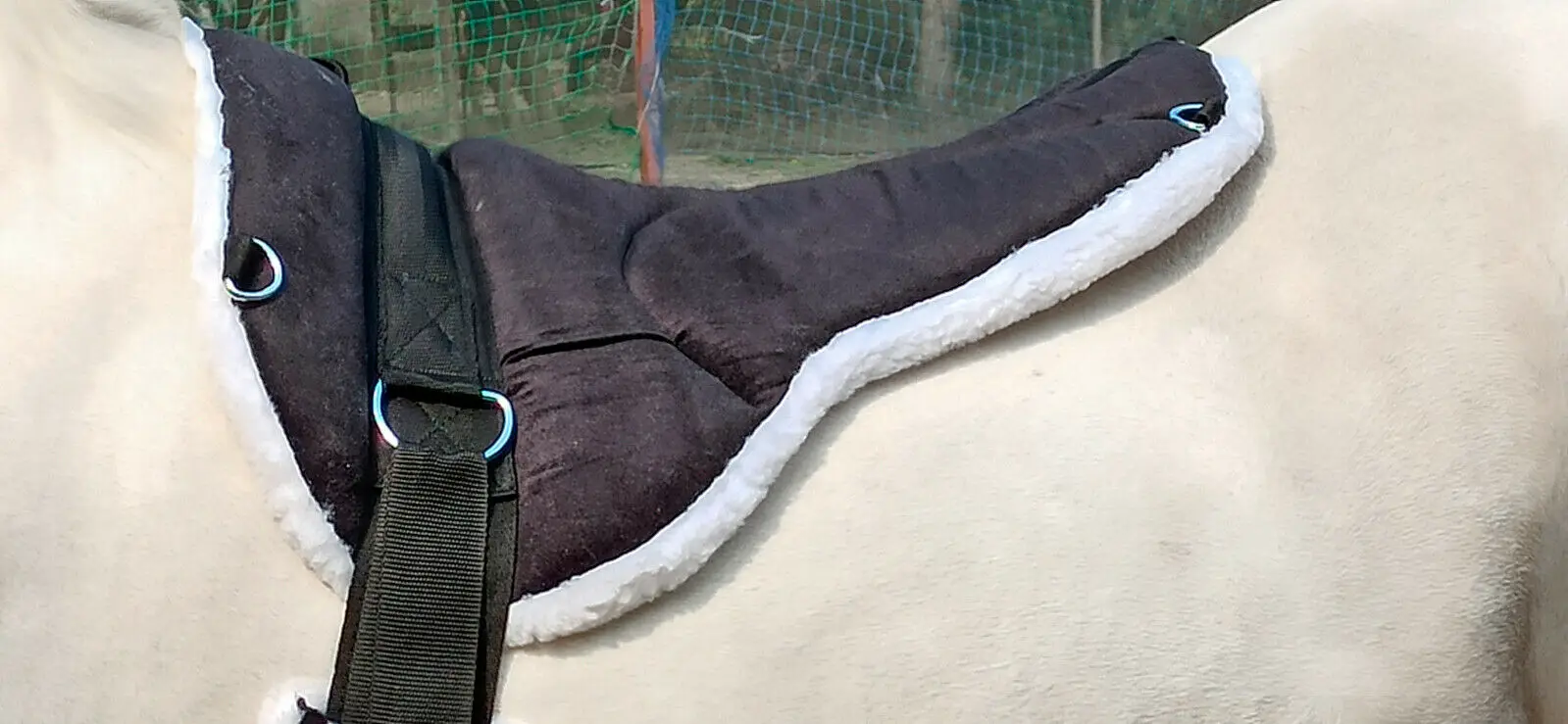  BAREBACK PAD WITH STIRRUPS AND GIRTH TREELESS RIDING SADDLE IN MULTIPLE COLOURS
