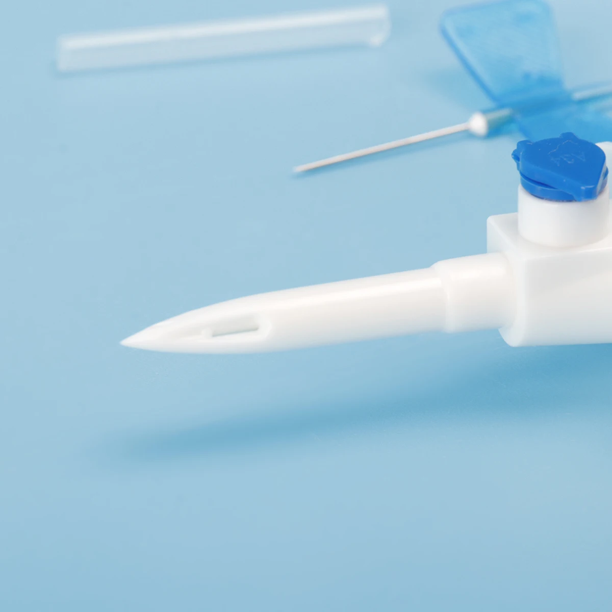 Медицинский одноразовый прецизионный инфузионный набор с фильтром и иглой