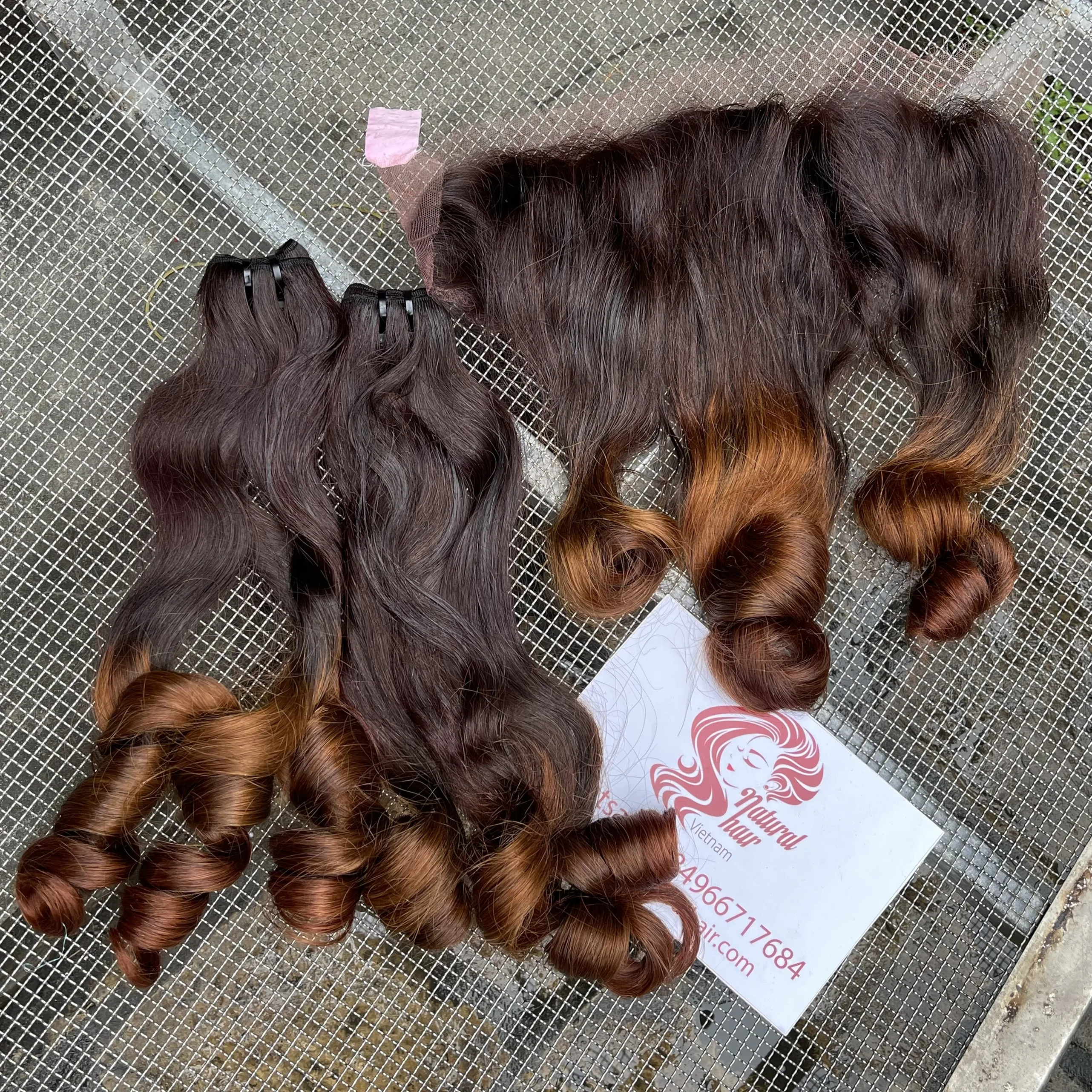 Двойная натянутая натуральная кутикула выровненная, Funmi завитка, завитка, волшебный/упругий завиток, бразильские человеческие волосы, пучки