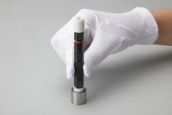 STANDARD PIN GAUGE CAN BE USED AS HIGH PRECISION MASTER GAUGE