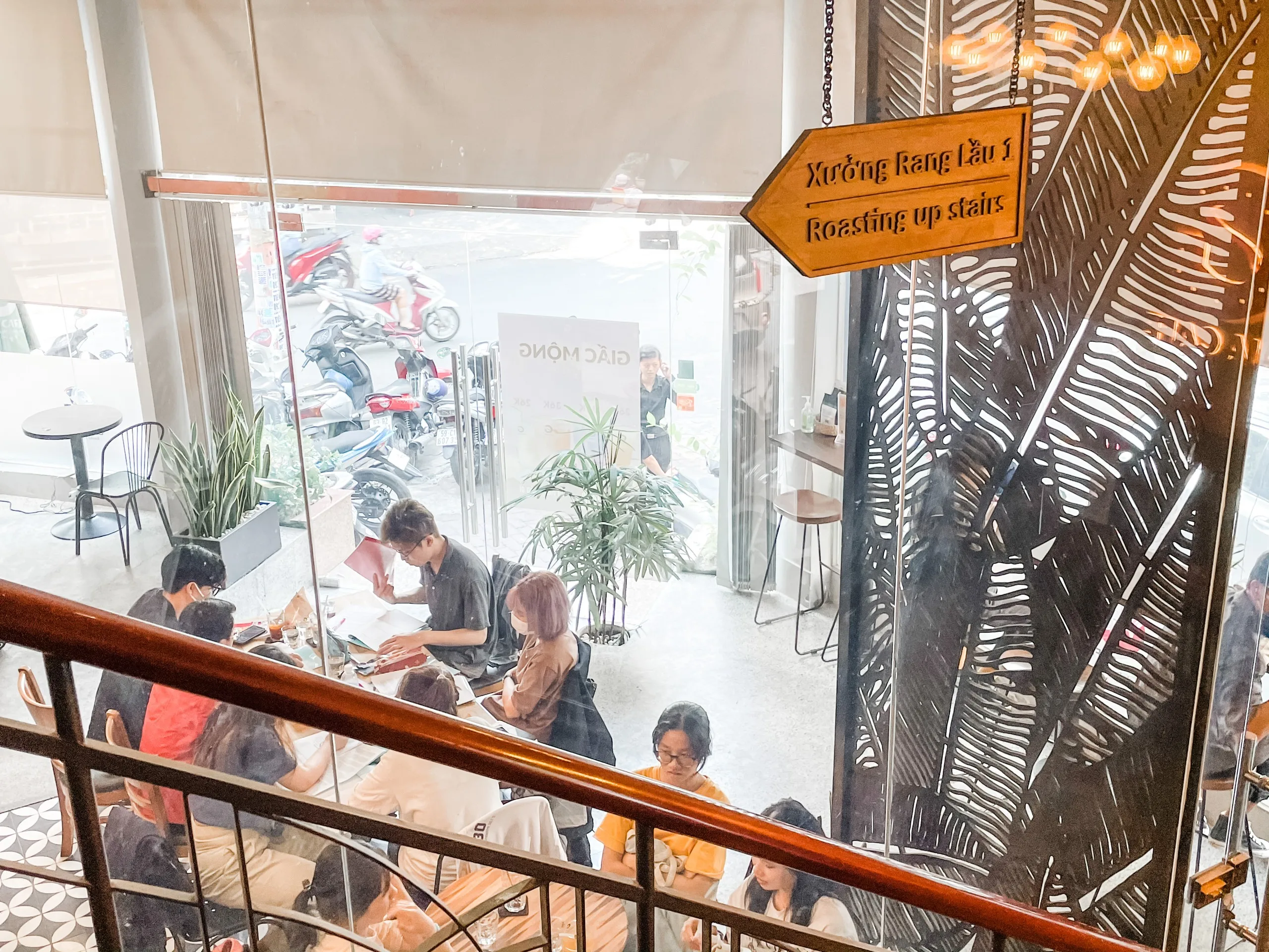 100% Pure Robusta Blended Coffee Bean 1kg PET Bag with Valve Packaging 12 Months Shelf Life