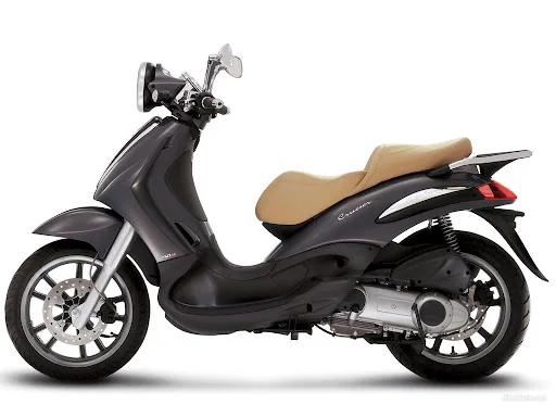 Cheapest price best quality Piaggio Beverly 330cc, scooters / mopeds