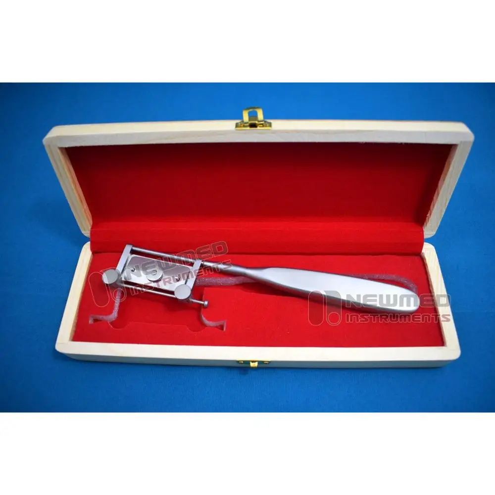 Silver Dermatome Skin Graft Knife With 10 Sterile Blades Packed in Wooden Box / Plastic Surgery Instruments Supplier