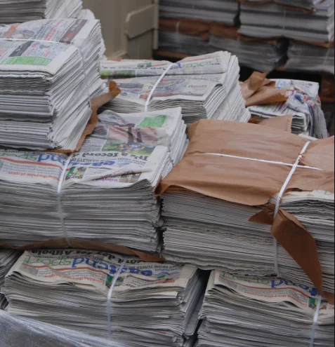 
Selling Oinp Over Issue Newspaper in Bundles 