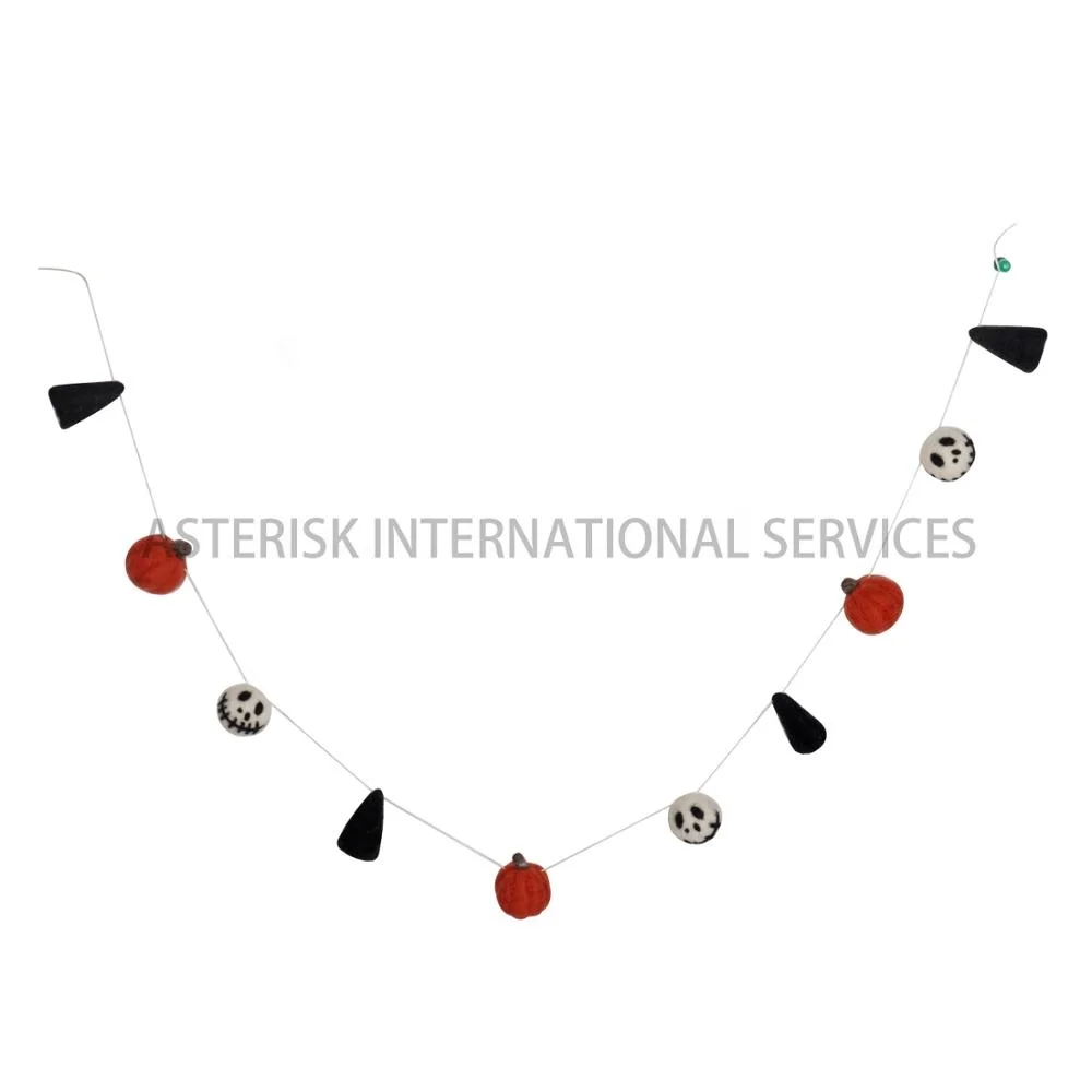 Decorative Felt Heart Valentine  Garlands  Eco-friendly House Wall Decor Heart Shape/Small Balls Handmade Felt Garland