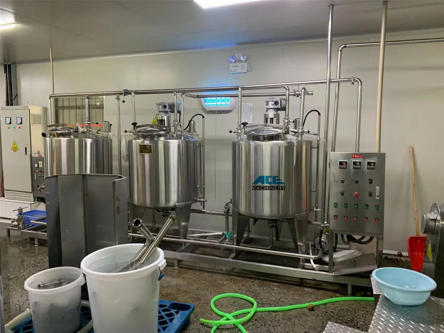 Factory Price Quality Sanitary Dairy Beverage Milk Cip Cleaning System Pipes Containers And Sterilization