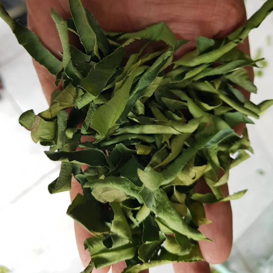
Dried Lemon Leaves/ Slices Dried Lemon leaves/ Dried Lime Leaves Dehydrated Lemon leaf for Tea ORigin Vietnam 