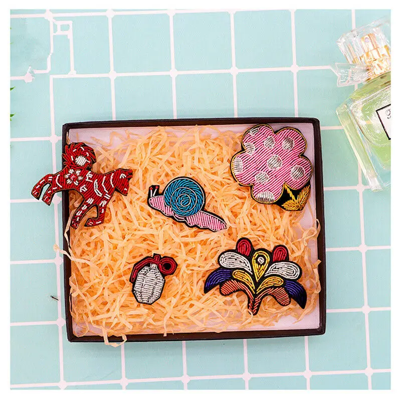 fashion animals cute bee brooches - hand embroidery bullion wire