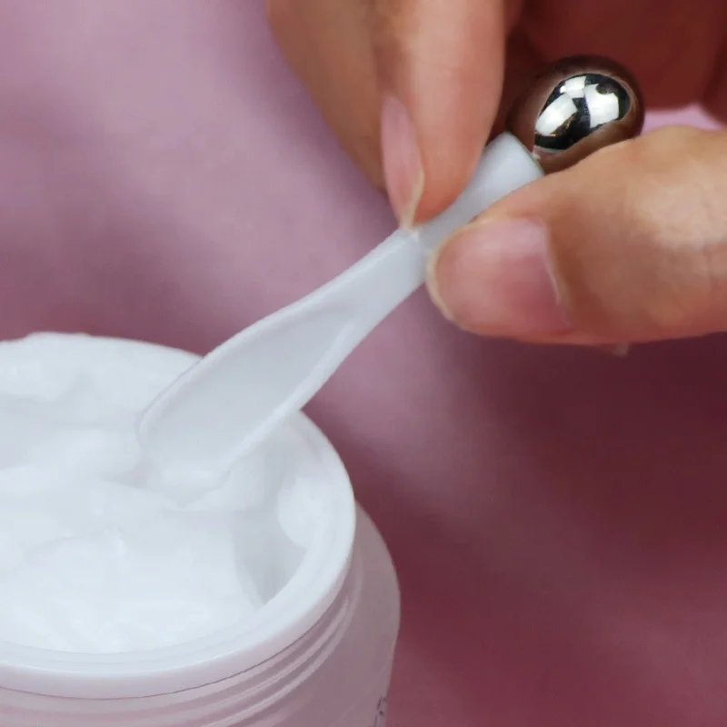 Wholesale Eye Serum Application Tool anti wrinkle zinc alloy pink mini cosmetic plastic spoon massage