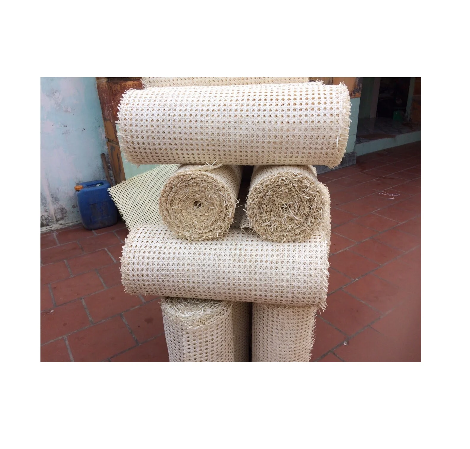 Ротанговый тростник из натуральной сетки по заводской цене, рулон ткани, отбеленный ротанговый тростниковый материал для мебели