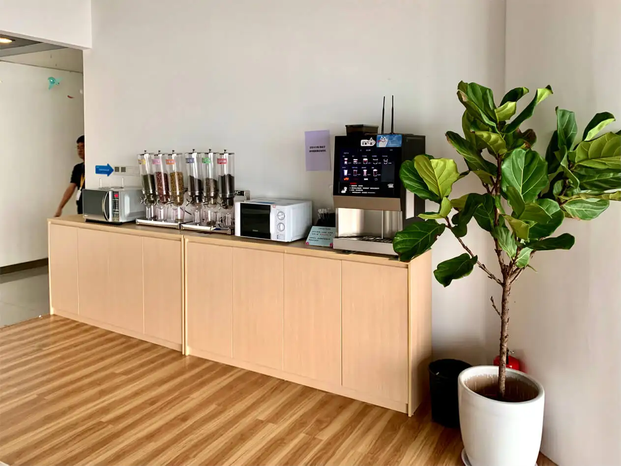 MACES4C-00 Bean to Cup Freshbrew Coffee Vending Machine with 15.6inch Capacitance screen automatic coffee machine with grinder c