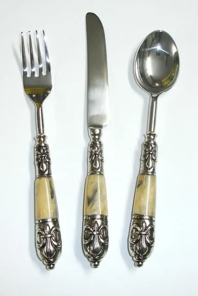 Stainless Steel Spoon and Fork With Mother Of Pearl Handle Cutlery Set Includes Fork and Spoon Modern Design Cutlery