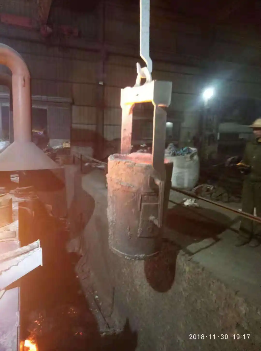 Металлургический завод, электропечь, металлоплавильная печь