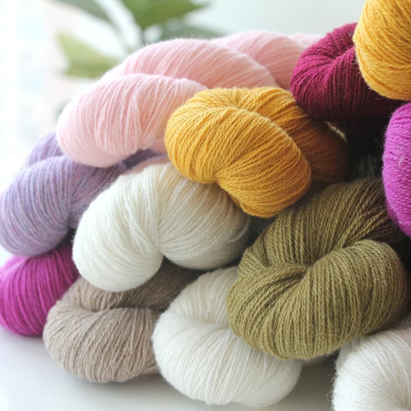 Lotus Best Quality 100% Mongolian Cashmere Hand-knitted  Lace Weight Colored  Knitting Yarn Scarf  Baby Yarn