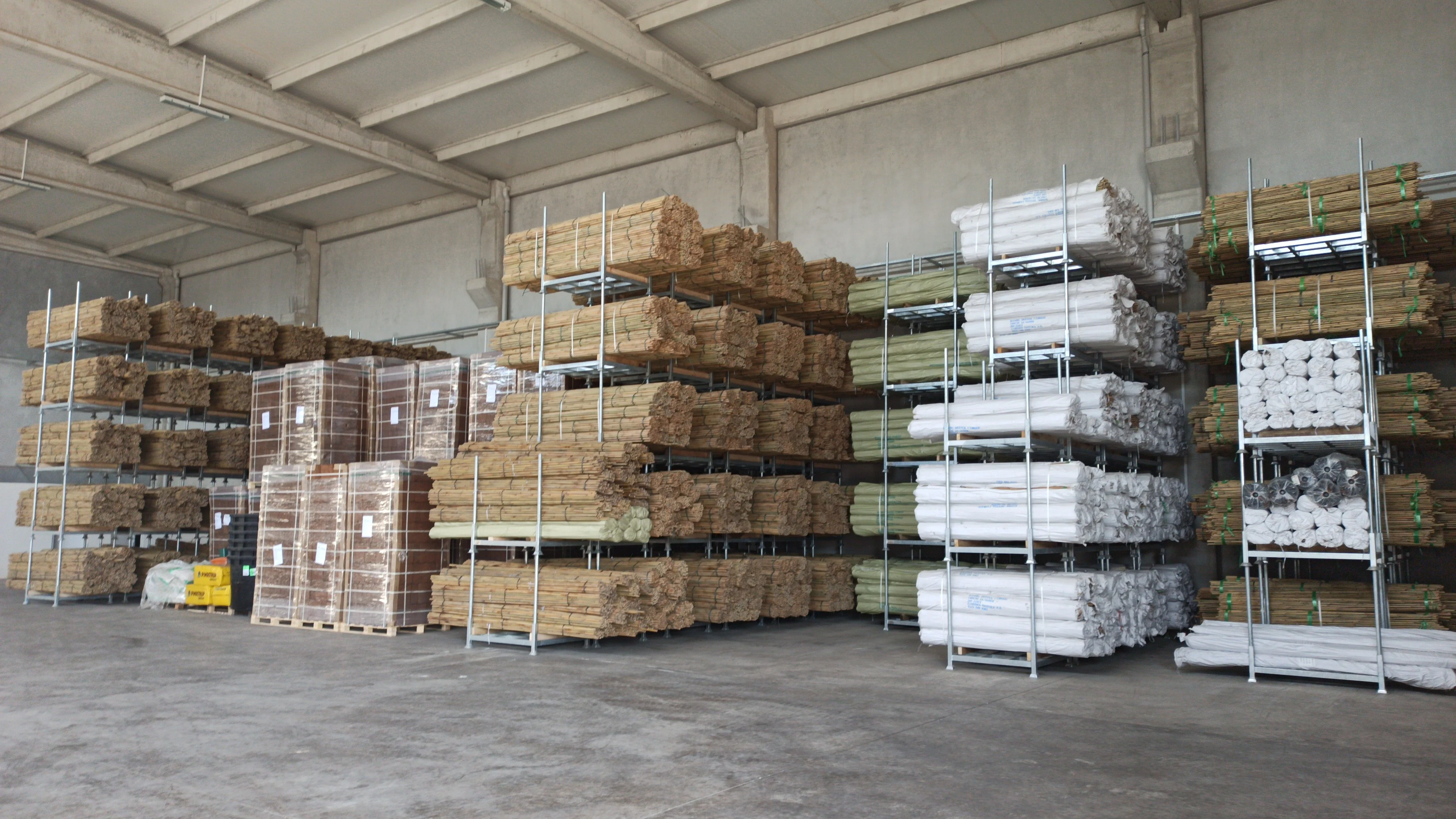 BAMBOO POLES 180CM FOR ORNAMENTAL PLANTS