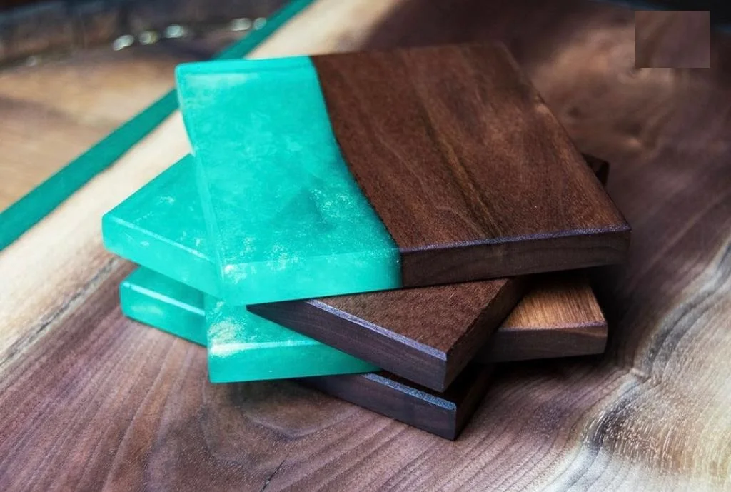 2024 Best Selling Resin And Wood Tea Coaster 4 Piece Set Decorative Tea Coaster Vintage Style Table Mats and Pads Drinks Coaster