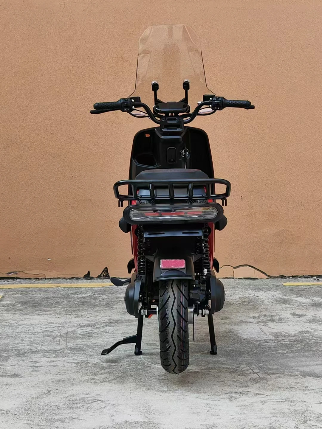 Top quality low price fast delivery electric motorcycle with food box 72v