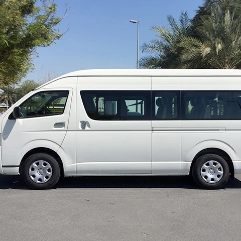 
 Б/у 2015 Hiace Bus - LHD / RHD доступен  