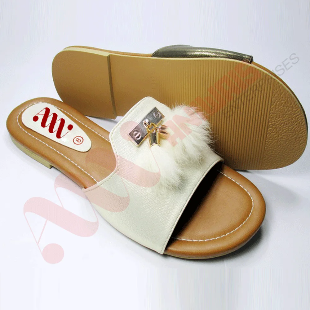 
Custom Logo New Design Demandable Ladies Flat slipper 