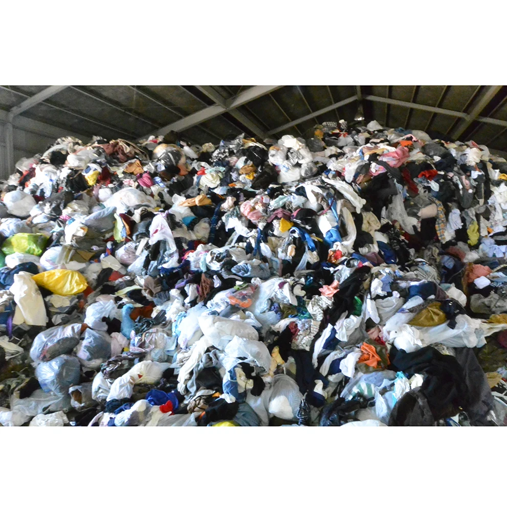 
Second hand crewneck women turtleneck black pullover with unique design 