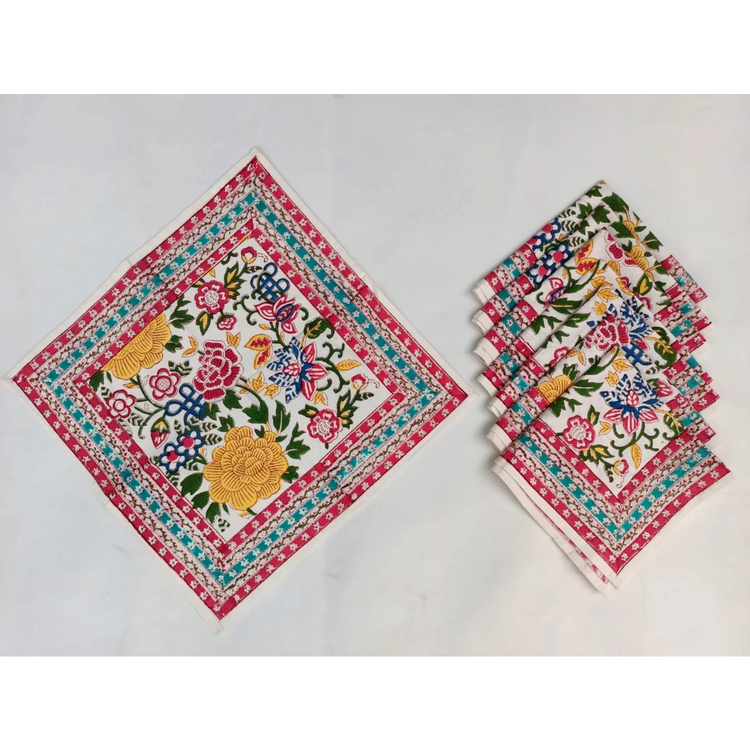 B2B Hot Selling 2021 New Design 100% Cotton Table Covers sets with Napkins Floral Print Hand Block Printed Table Cloths