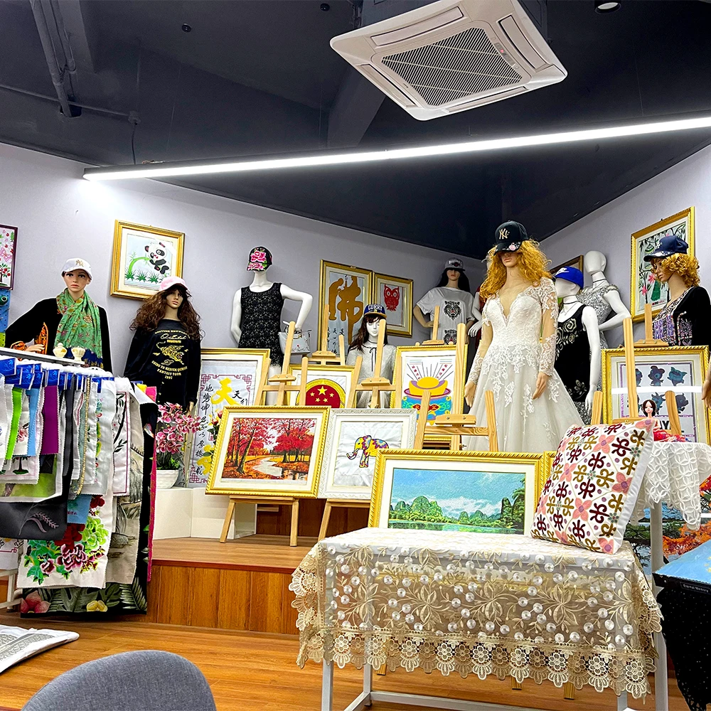 
High quality 18 heads flat portable embroidery machine qualiting prices industrial embroidery machine 