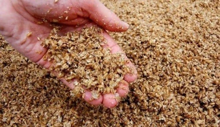  Пиво остатки Высокое качество Хорошая цена экспорт из Вьетнама/Лани + 84969331308 ( Wechat / Whatsapp)