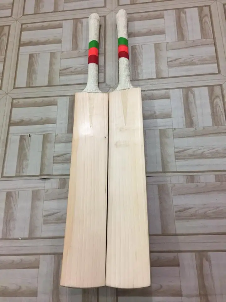 
Plain English Willow Cricket Bat 
