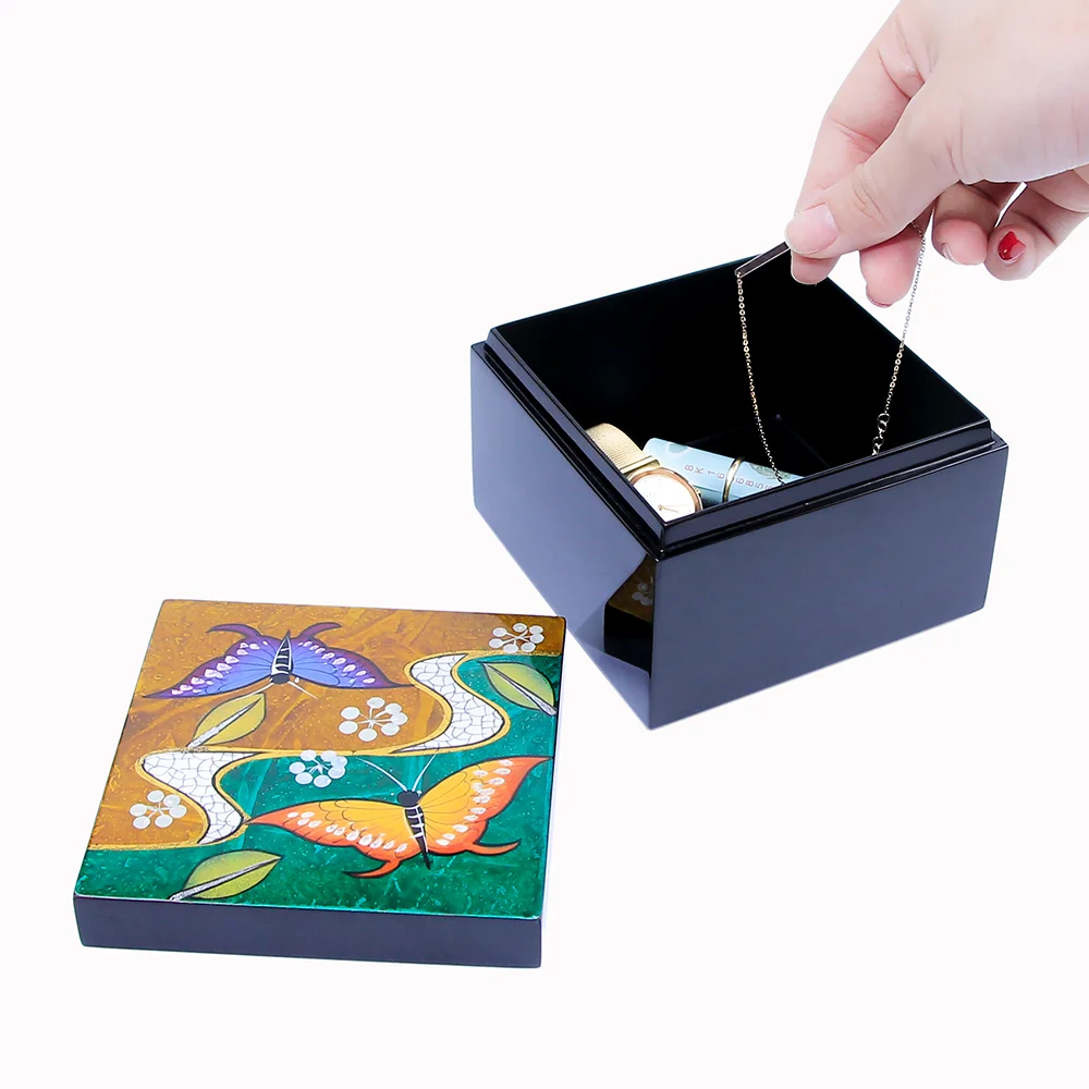 
Wooden Lacquer Box Hand-painted Square Storage Box Case for Keepsakes Small Gifts 