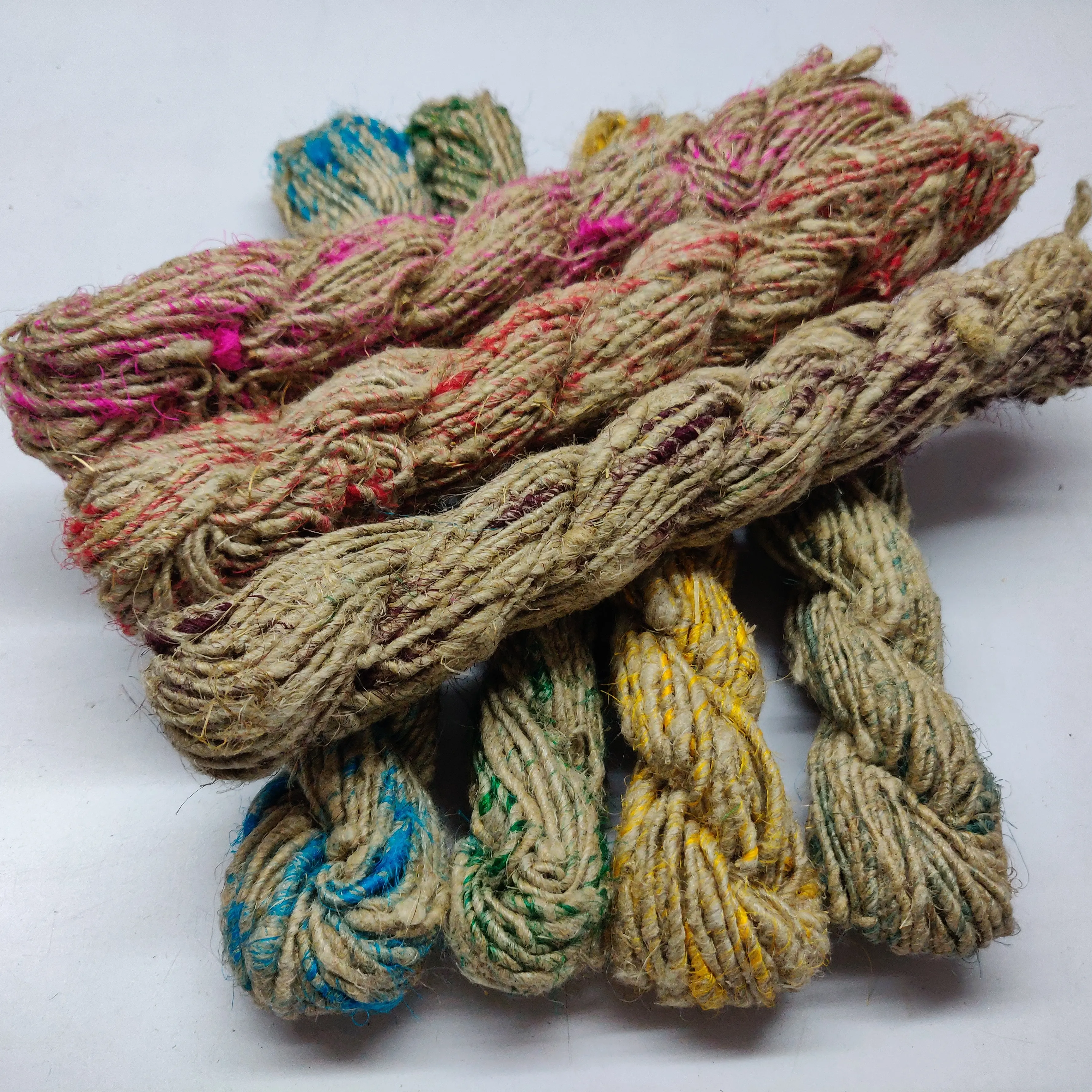 
RECYCLED LINEN YARN 
