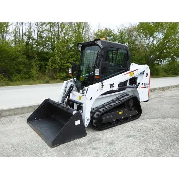 5. COMPACT TRAKED LOADER BOBCAT T450 - 2018 - 27H