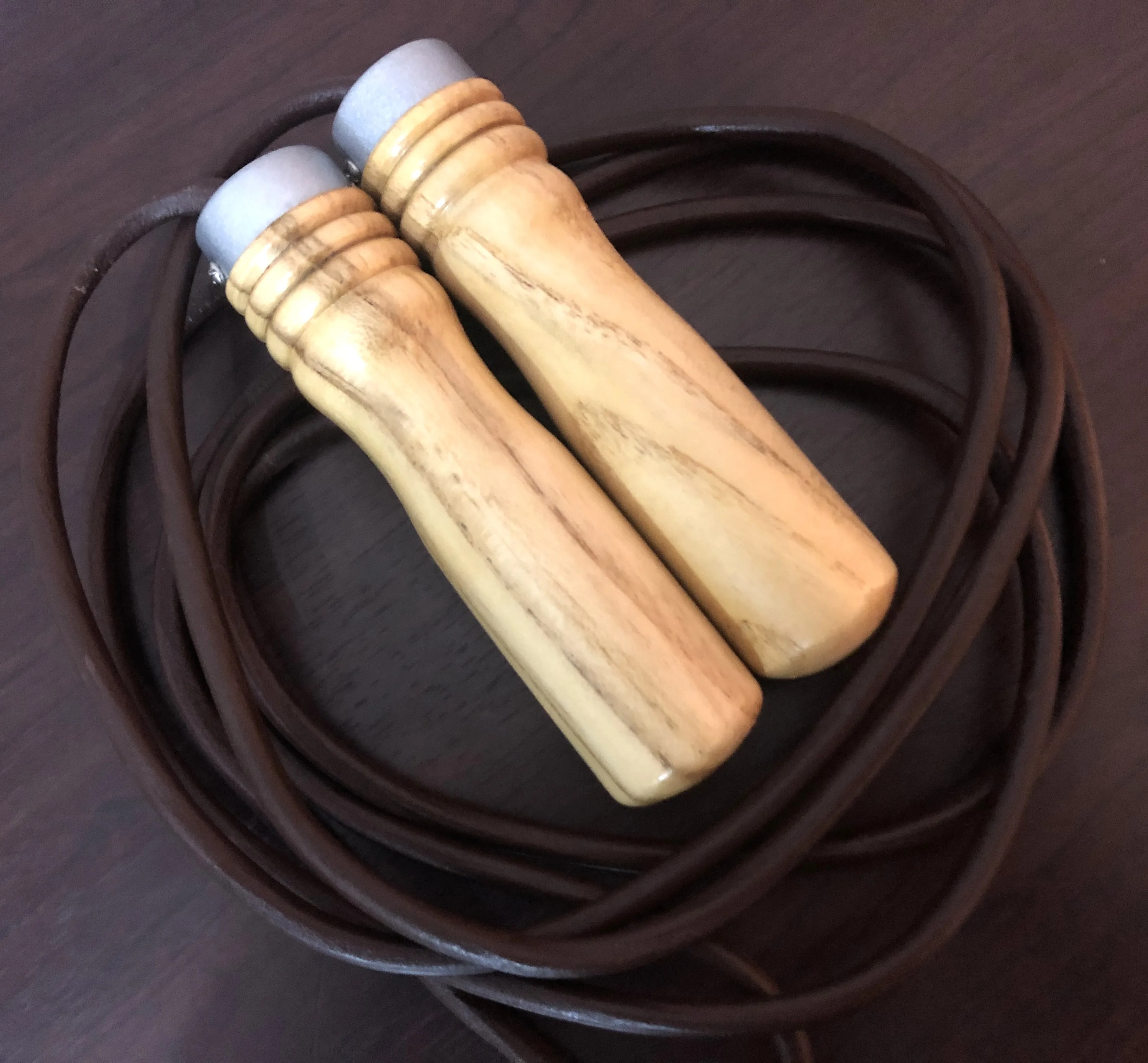 
Leather Skipping Rope with Wood Handles | 100% Cow Leather | Classic Retro Antique 