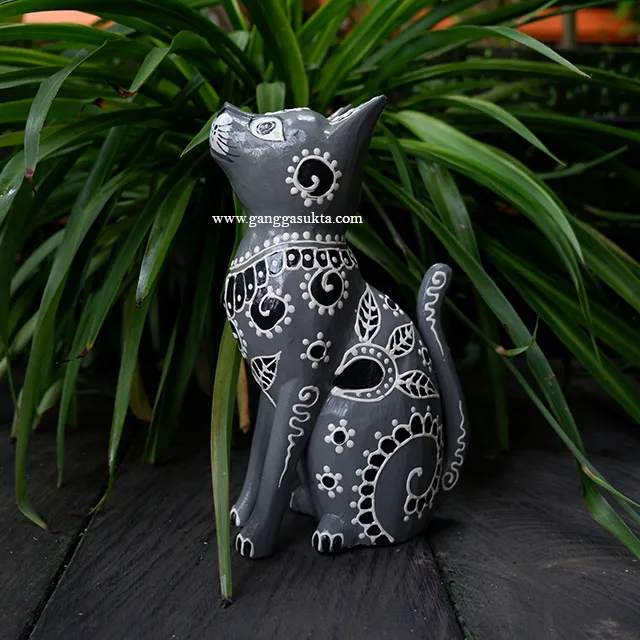 Wooden Cat Grey Garden Decor Carved with Painting Home Decoration