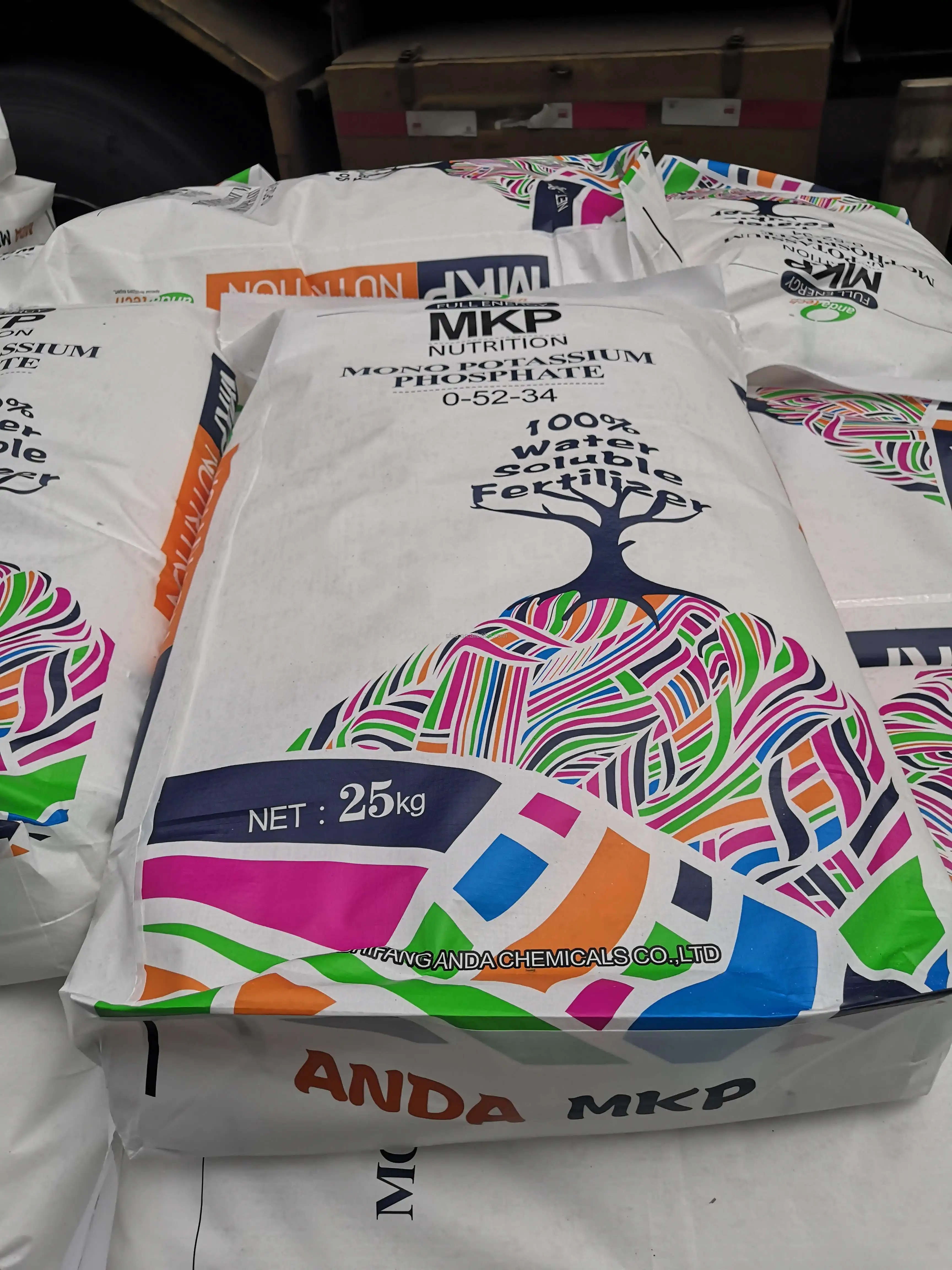 Wholesale MKP Fertilizers 00 52 34 Monopotassium Phosphate 0-52-34 Chinese 21 Years Experience Manufacturer