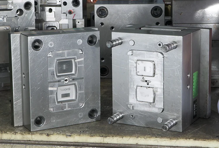 Миниатюрная формовочная машина Interlock Пластиковая форма для клюшек гольфа производитель необычных форм бутылок стульев