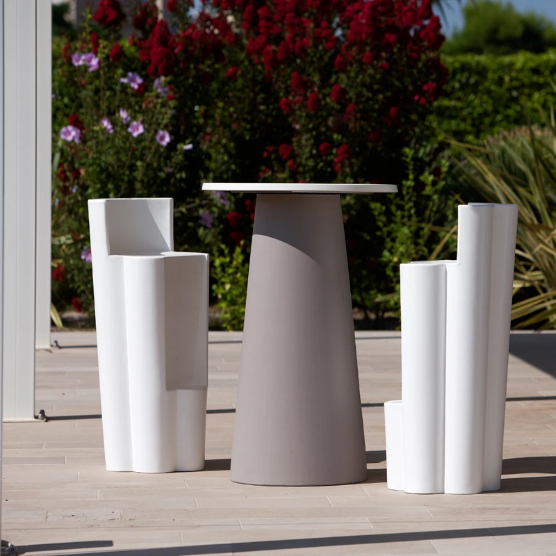 High quality Italian Plastic Table for Outdoor