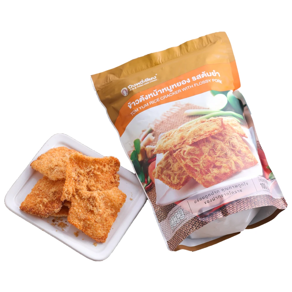 Вкусные оригинальные тайские хрустящие рисовые крекеры, закуска-свинина с пряным и сочным ароматом Тома Ням